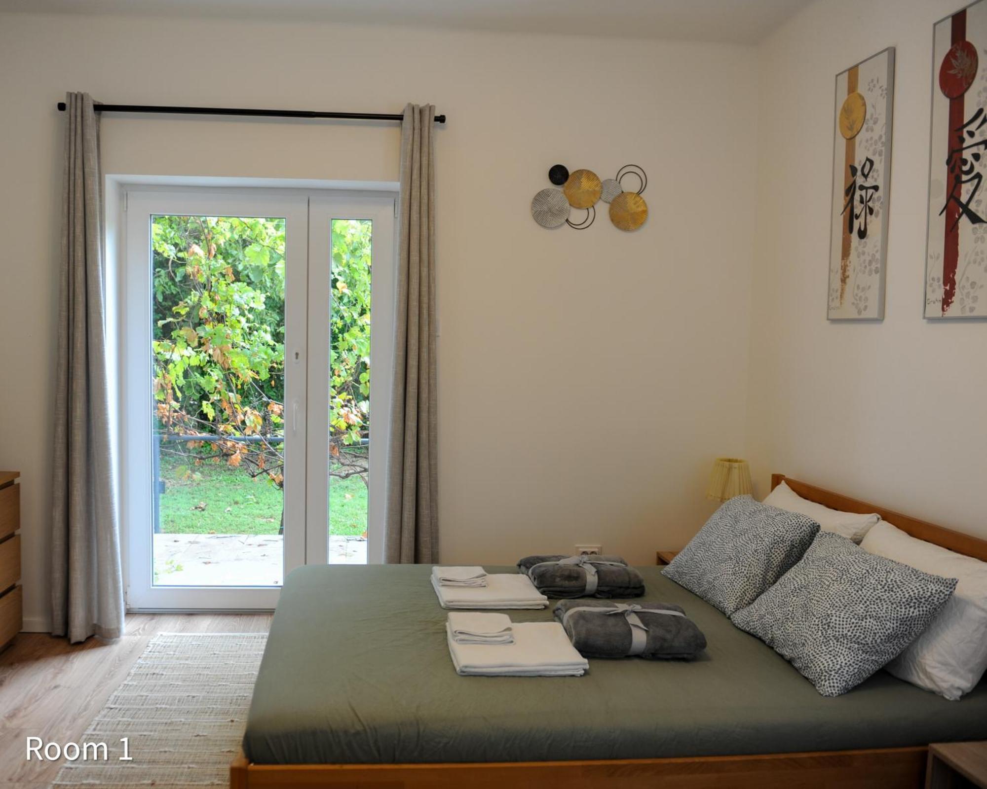 Quiet, Green, Relaxing Place - 2 Bedroom Apartment Balatonfüred Esterno foto