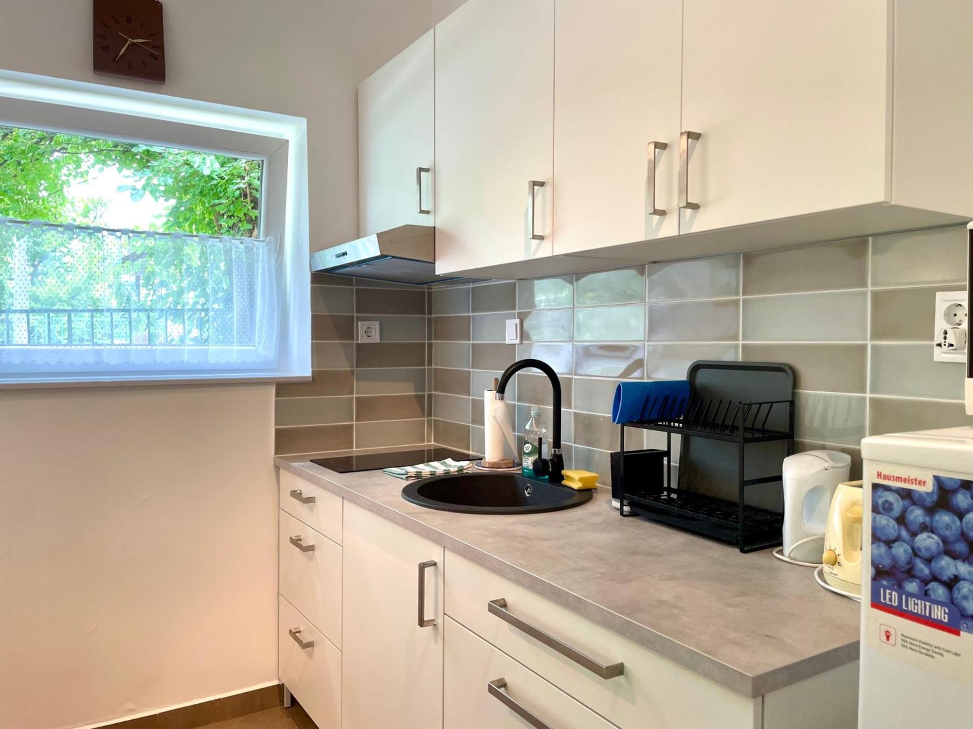 Quiet, Green, Relaxing Place - 2 Bedroom Apartment Balatonfüred Esterno foto